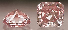 "Agra" Diamond, Cut-cornered, rectangular mixed-cut, fancy intense pink diamond